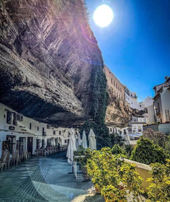 Casa Cueva La Luna Setenil De Las Bodegas Eksteriør bilde